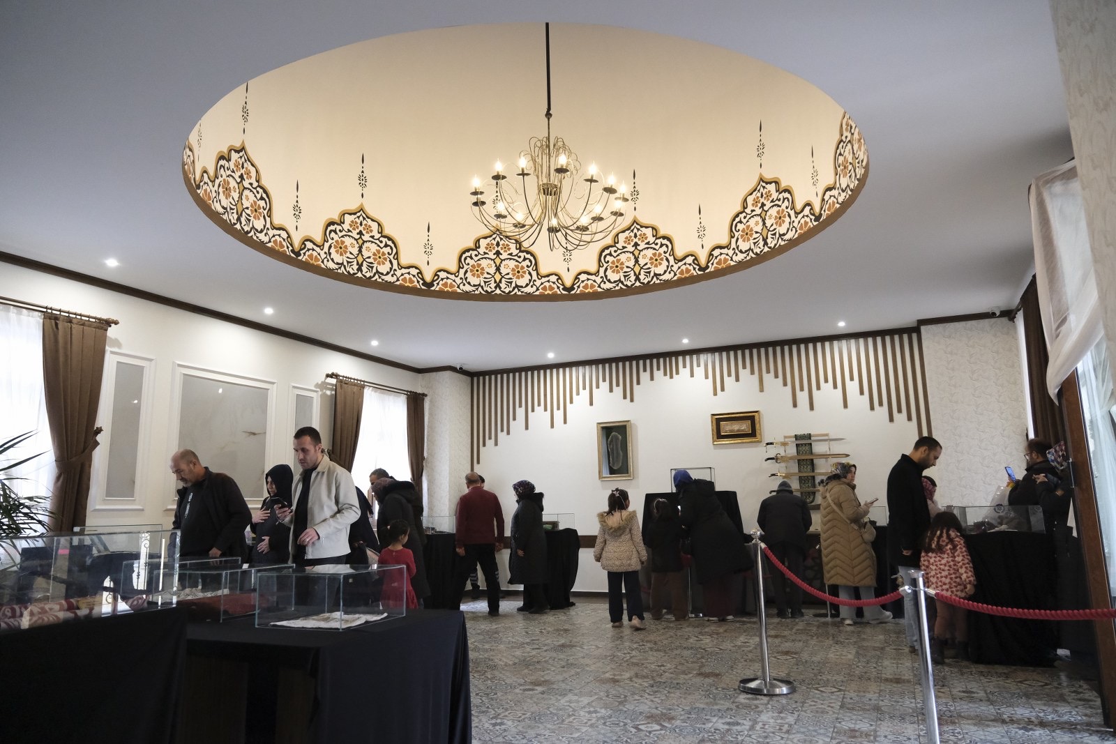 BEDESTEN’DE “KUTSAL EMANETLER SERGİSİ” AÇILDI